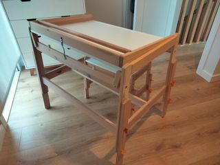 Escritorio infantil blanco y madera regulable