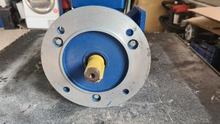 Motor eléctrico trifasico