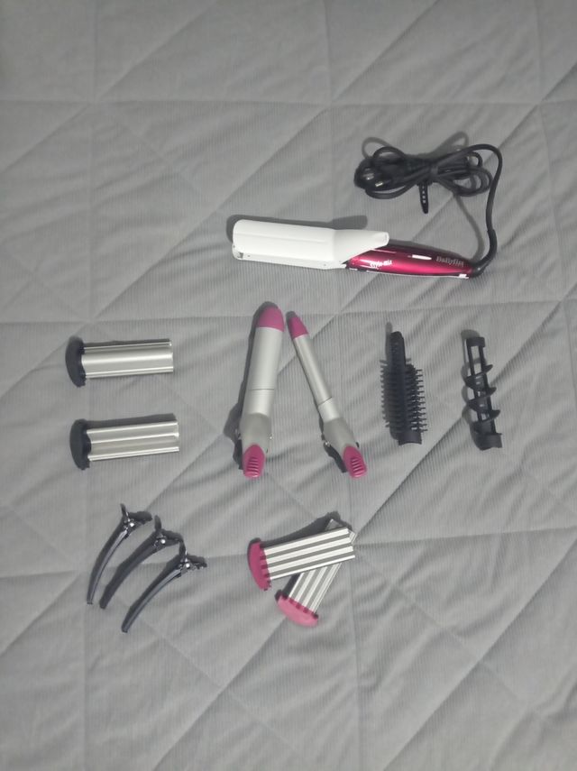 Plancha pelo BABYLISS con accesorios 