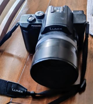 Cámara de fotos Panasonic Lumix DMC-FZ10