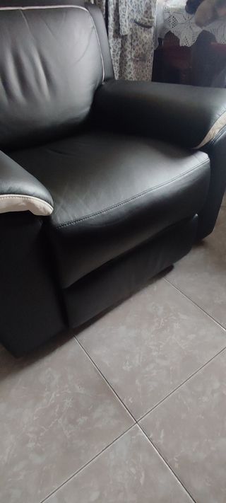 Sillón negro piel sintética no hago envíos 