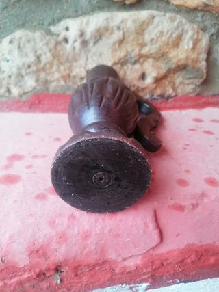 Jarrón antiguo madera