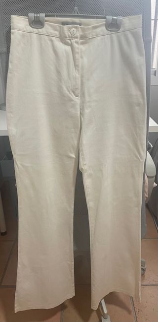 Pantalon blanco arreglado