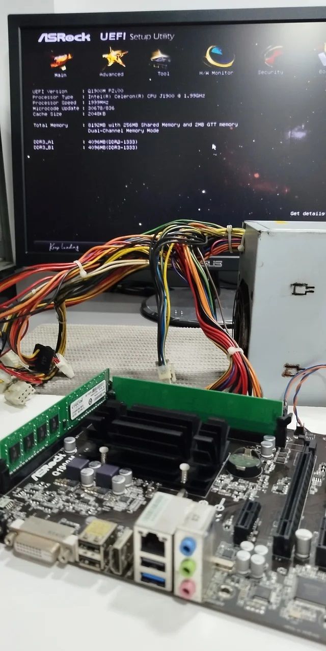 Motherboard ASROCK Q1900M + Intel CEL J1900