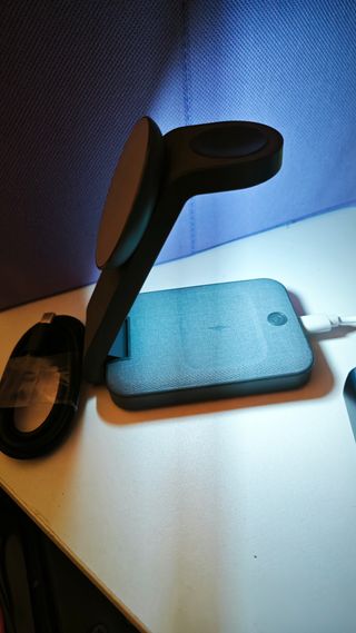 Caricatore senza fili 3 in 1, iPhone e Android