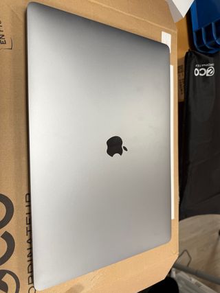MacBook Pro 16