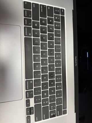 MacBook Pro 16