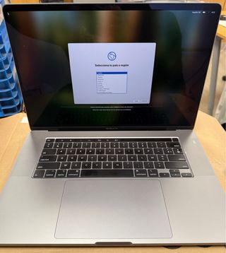 MacBook Pro 16
