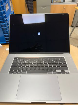 MacBook Pro 16
