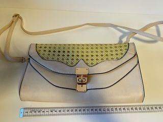 Bolso bandolera beige y amarillo