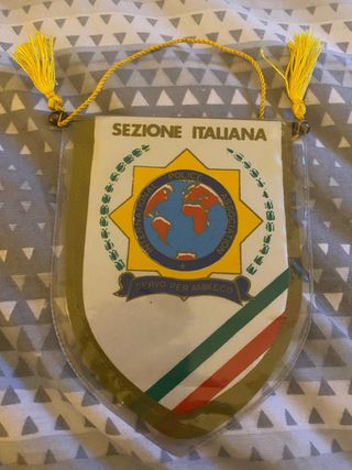 Gagliardetto Servo per Amikeko