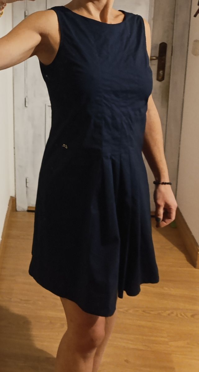 Vestido azul marino de Yes Zee