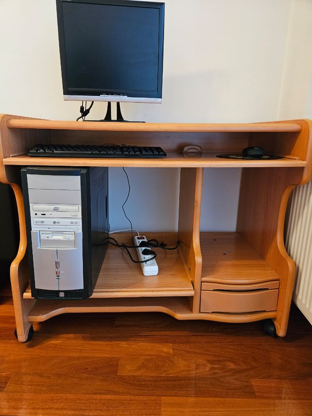 Escritorio ordenador