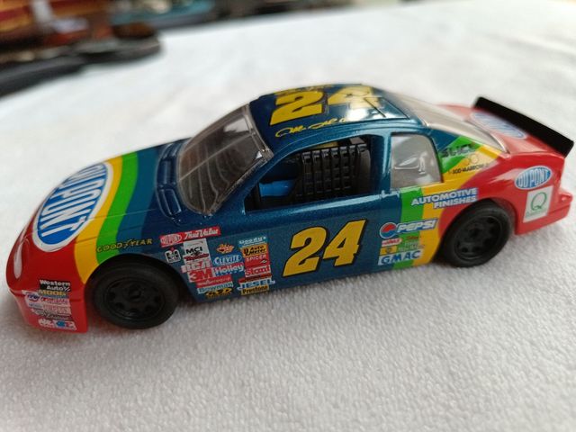 Scalextric Chevrolet Nascar Du Pont