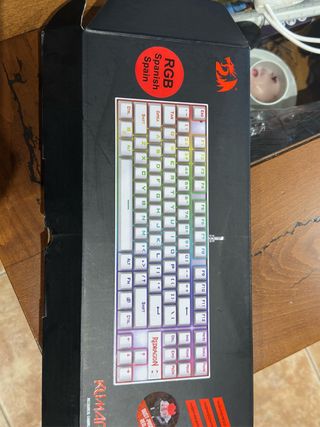 Teclado redragon k552 kumara. Switches Red RGB
