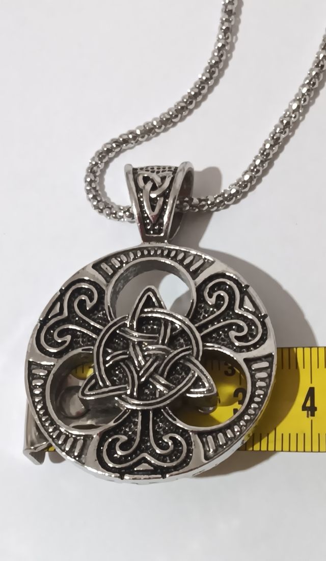 Amuleto Triqueta de la Trinidad