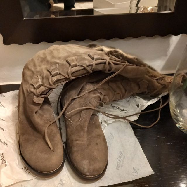 stivali scamosciati Crosta Taupe con pelo