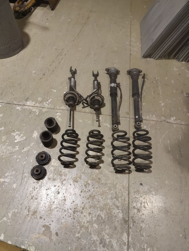 Suspensions AUDI RS4 4.2 AVANT 2008