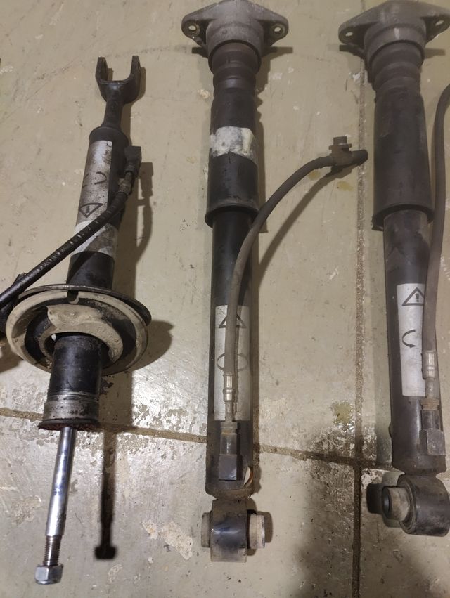 Suspensions AUDI RS4 4.2 AVANT 2008