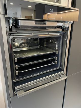 Horno, microondas, inducción y lavavajillas Neff