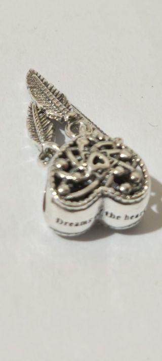 Charm Atrapasueños con corazón y 3 pluma