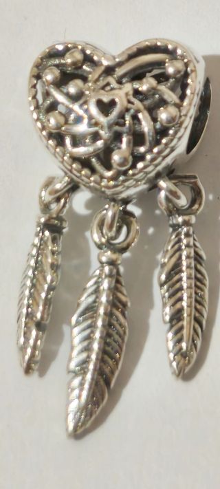 Charm Atrapasueños con corazón y 3 pluma