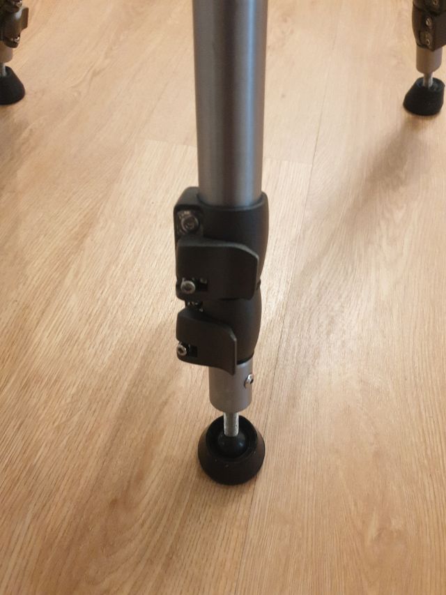 Tripode foto Ultralyt luminio