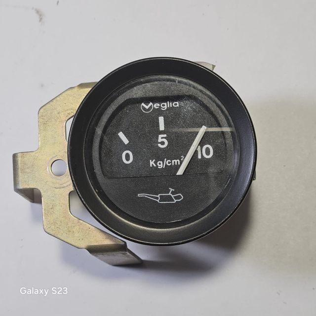 Reloj presión aceite 24 voltios