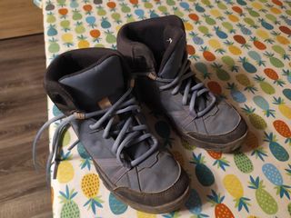 Botas de montaña niño talla 36