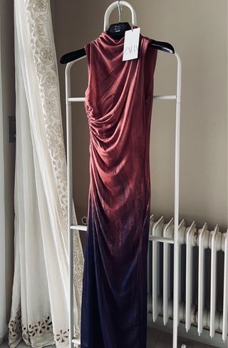Vestido tul estampado Zara vino rosa morado