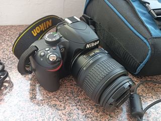 Cámara Nikon D3200 (para revisión)