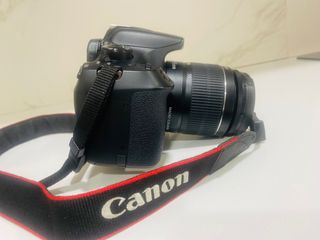 Canon EOS 1300 D