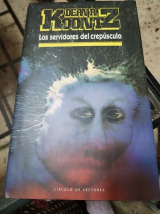 Libro "los servidores del crepúsculo " 