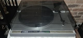 Tocadiscos Yamaha p-500