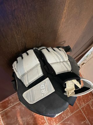 Saco de boxeo con estructura