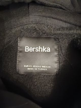 Sudadera Bershka. Talla XS