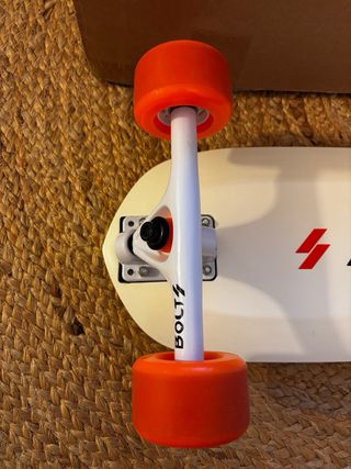 Monopatín eléctrico Bolt Motion 