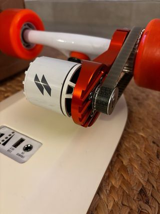 Monopatín eléctrico Bolt Motion 