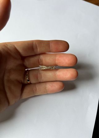 Anillo doble cruzado infinito.Circonitas o cristal
