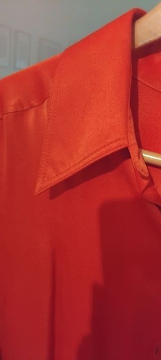 Camisa satinada teja