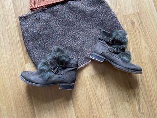 Botines pelo pelito verde oscuro caqui T.38