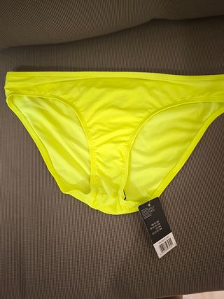 2 bañadores Esmara y una braguita de bikini