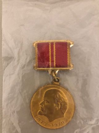 Medalla al trabajo valiente.