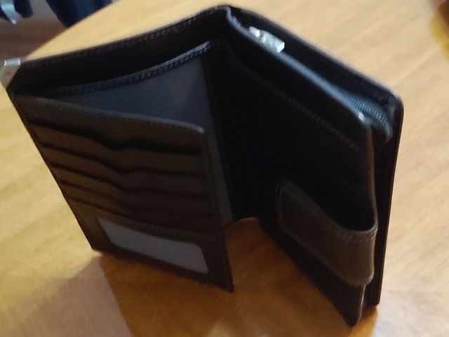 Portafoglio, borsa del marchio PIELNOBLE -