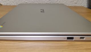 Asus Chromebook C523N