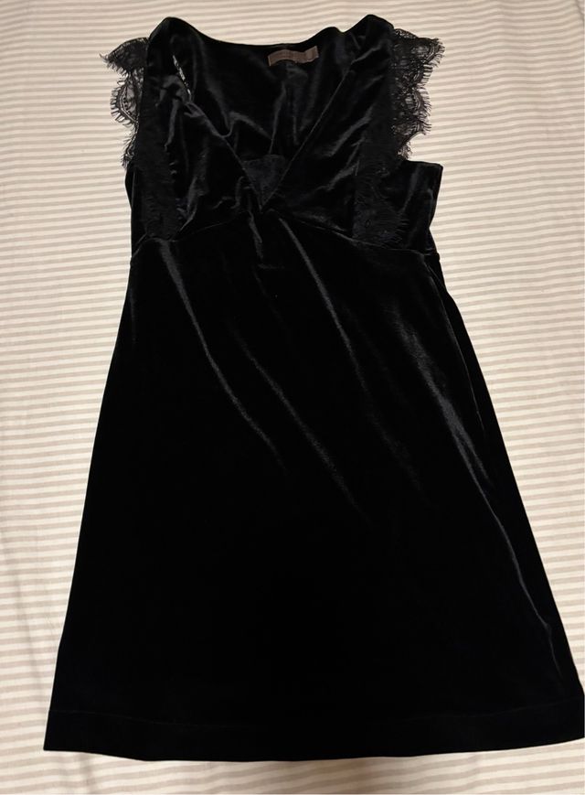 Vestido terciopelo Cortefiel talla S
