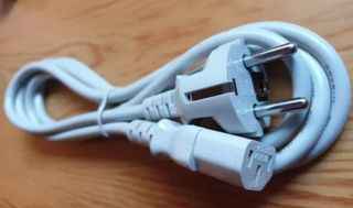 Cable alimentación blanco PC IEC 160cm