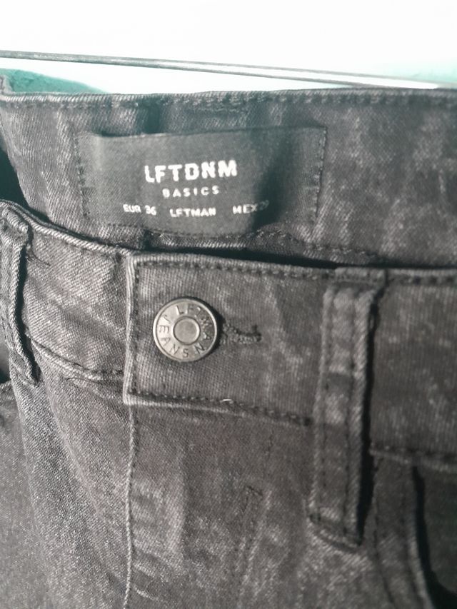 Pantalones negros vaqueros talla S