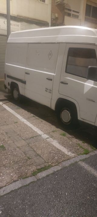 Mercedes-Benz mb100  1993