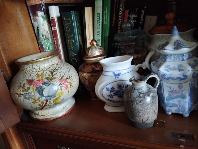 Jarrones y botes de porcelana